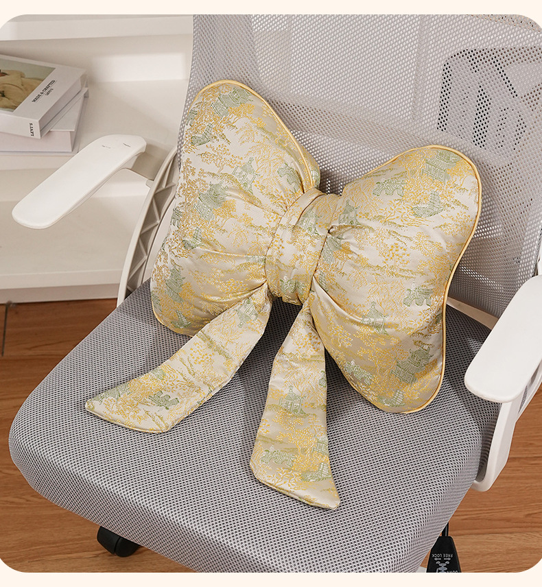 Original sofa throw pillow in Chinese style, light luxury bow design, living room cushion, suitable for model homes, dormitories, and students, new waist support cushion