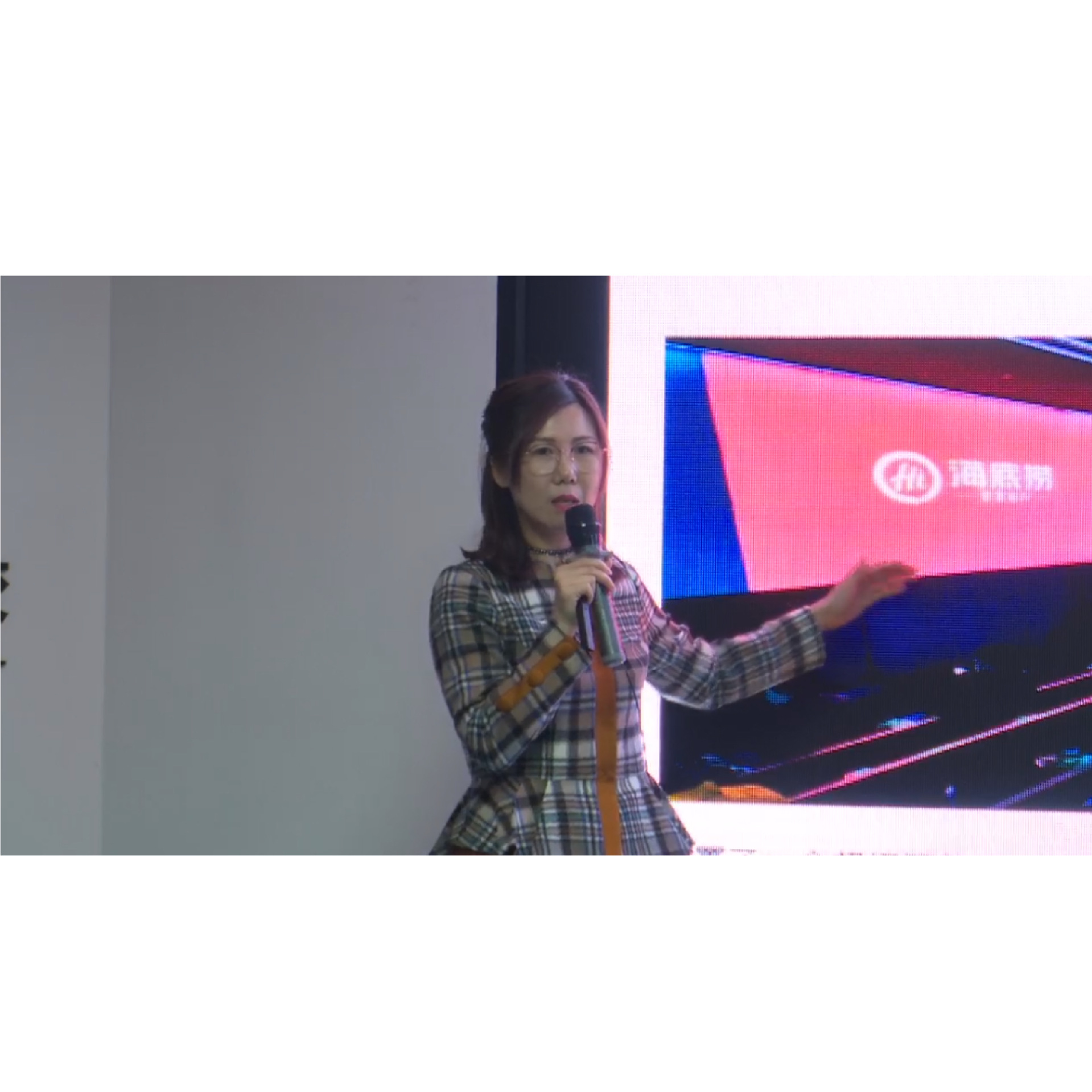 �ǻ��۾���������  �γ�����