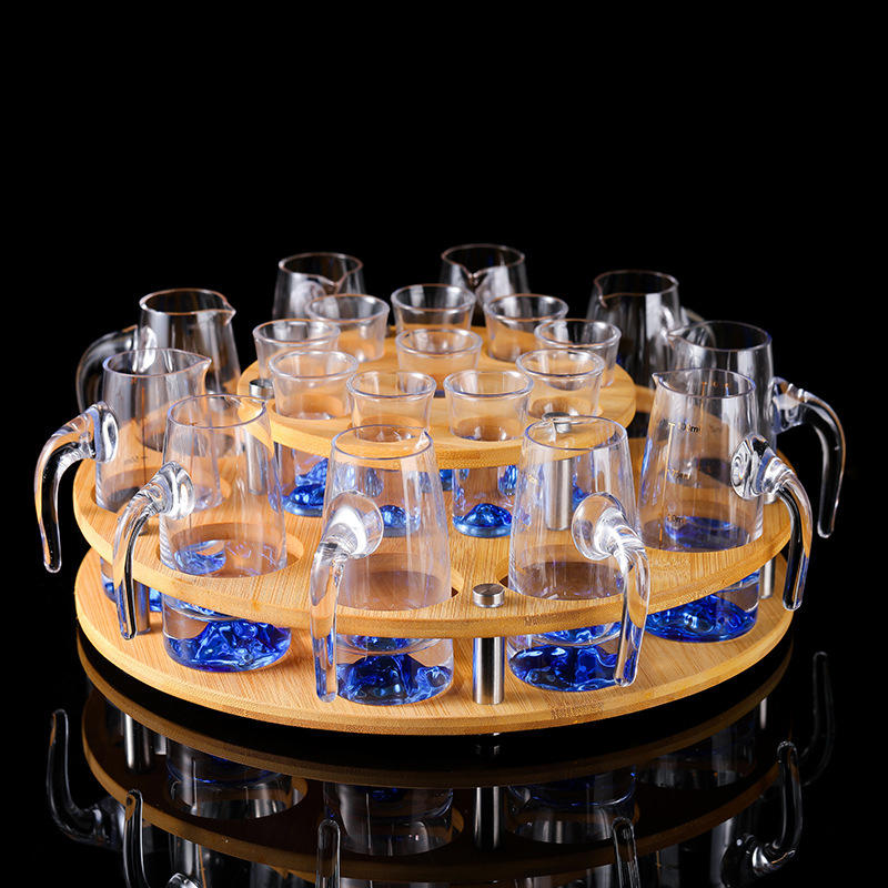 Fábrica directa de vinos de montaña azul conjunto de vidrio de cristal de lujo ligero casero tazas de vino con soporte de tazas de bambú