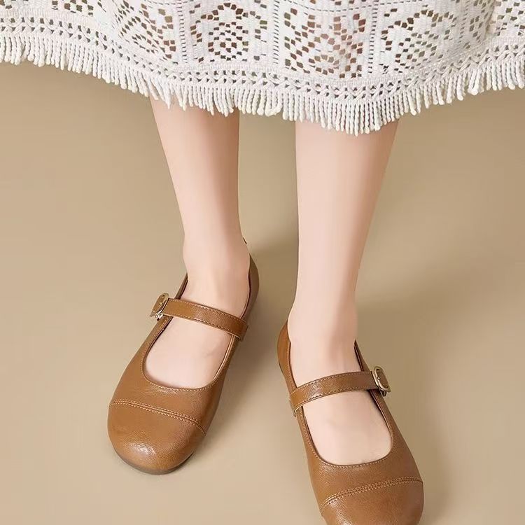 Zapatos de cabeza redonda cómodos con suela plana 2026 primavera nuevos zapatos de cuero suaves casuales retrógrados zapatos de mujer preciosa