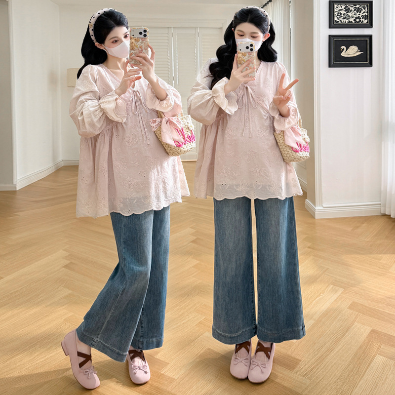 2026 Quality Maternity Fall Clothing New Long-Sleeve Embroidered Shirt V-Neck Blouse Fashionable for Trendy Moms Going Out 2026 Quality Maternity Fall Clothing New Long-Sleeve Embroidered Shirt V-Neck Blouse Fashionable for Trendy Moms Going Out