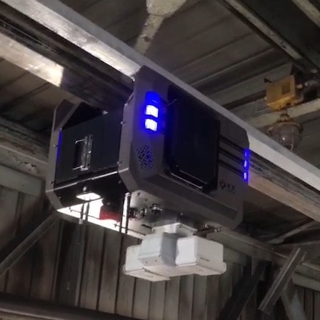 Robot de patrulla de seguridad colgado en pared adecuado para fábricas, prisiones y áreas mineras