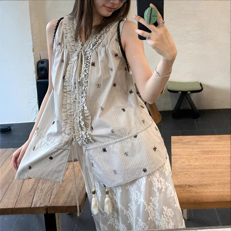 【13】Design Heavy-Duty Small Butterfly Embroidery Striped Ruffle Sleeveless Shirt Top for Women