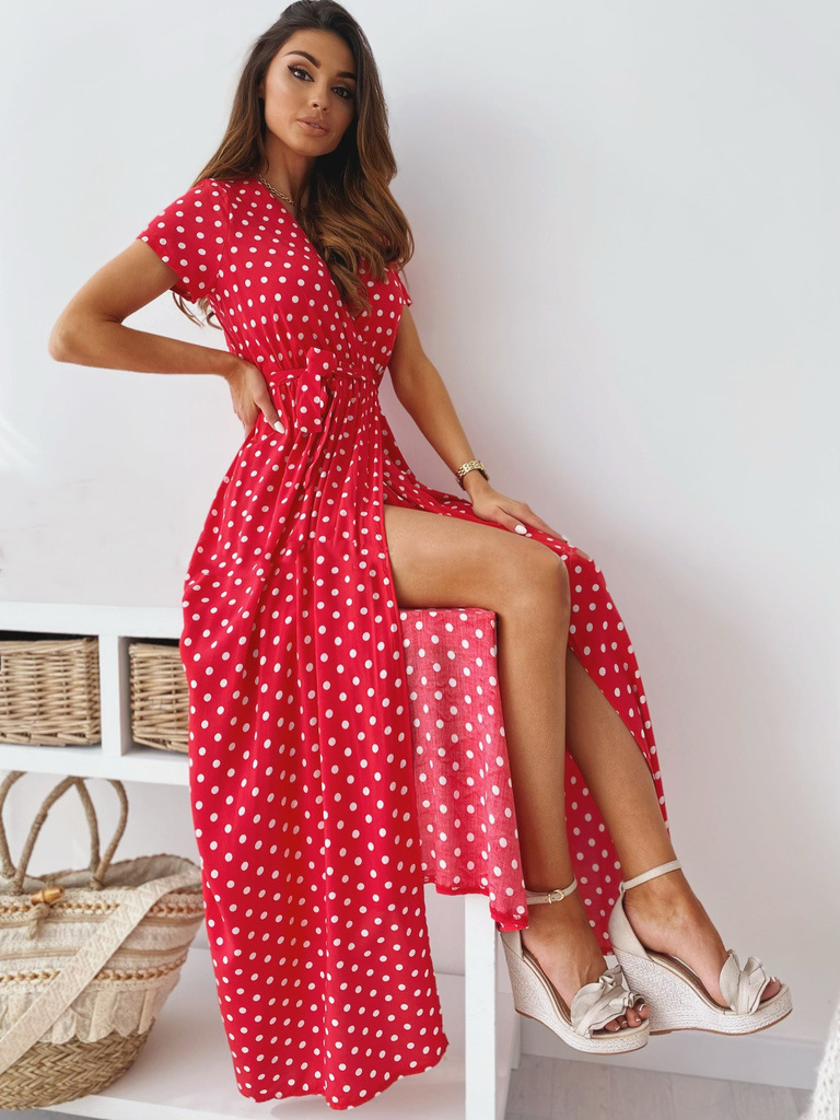 Robe d'été chic à pois – Fluide et féminine avec un imprimé d'inspiration vintage. Une élégance intemporelle avec une touche ludique._voghion.com