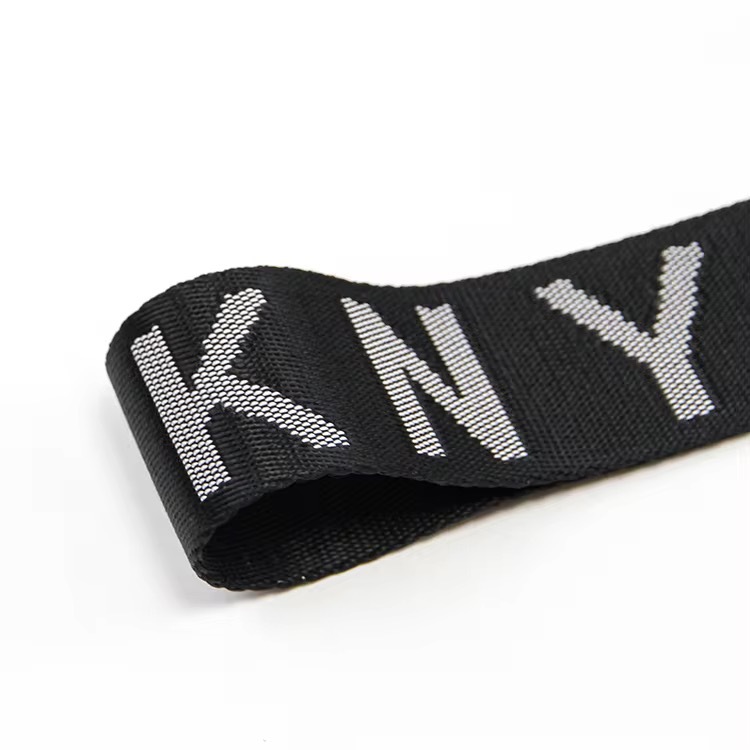 Fabricante personalizado todo tipo de letras de patrón ancho de banda jacquard grosor logotipo teñido de nylon computadora banda jacquard