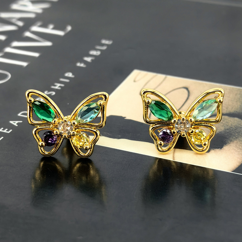 1 Pair Simple Style Butterfly Copper Ear Studs display picture 7