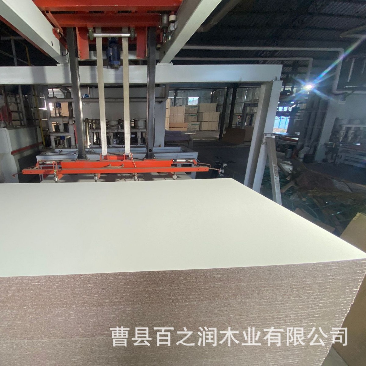 厂家直销免漆颗粒板三聚氰胺贴面板可加工柜体柜门板电脑桌面板