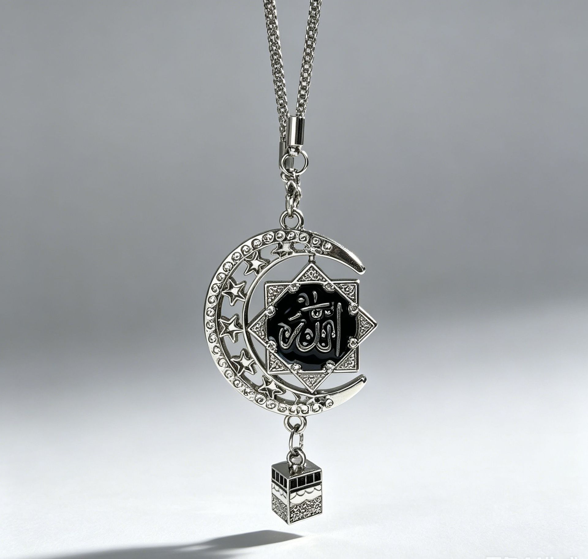 Popular cross-border direct-supply zinc alloy car pendant from the Middle East and Southeast Asia, double-sided diamond-embellished star-moon design, premium model