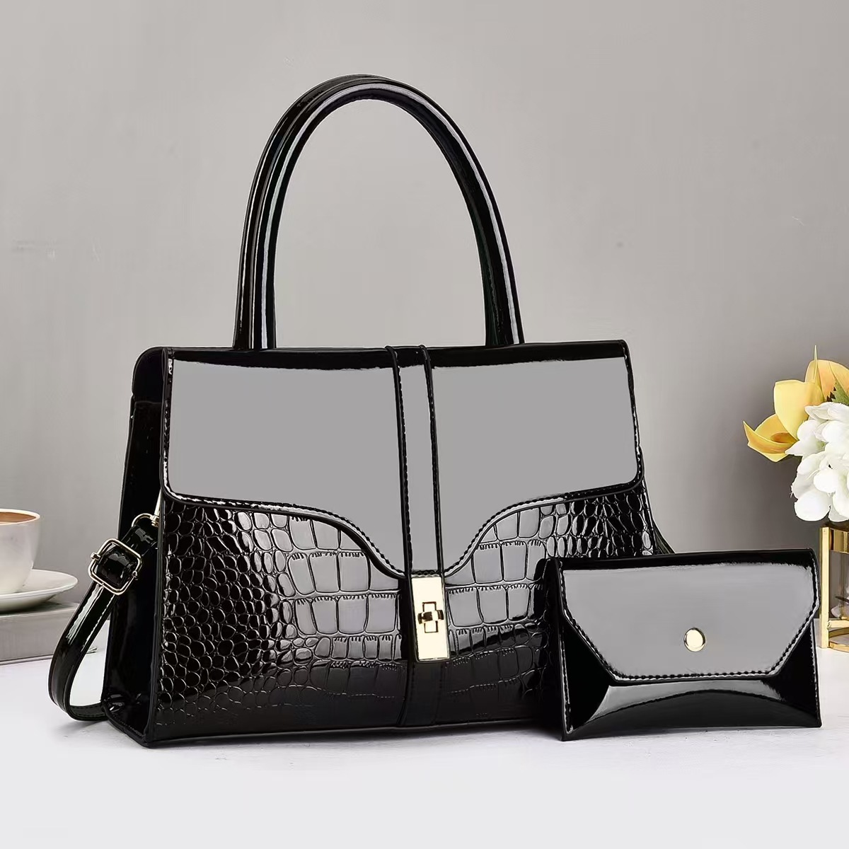 Textura lujosa ligera 2026 nueva moda brillante bolso de mano con patrón de cocodrilo transfronterizo de alta calidad sensación de mochila de hombro