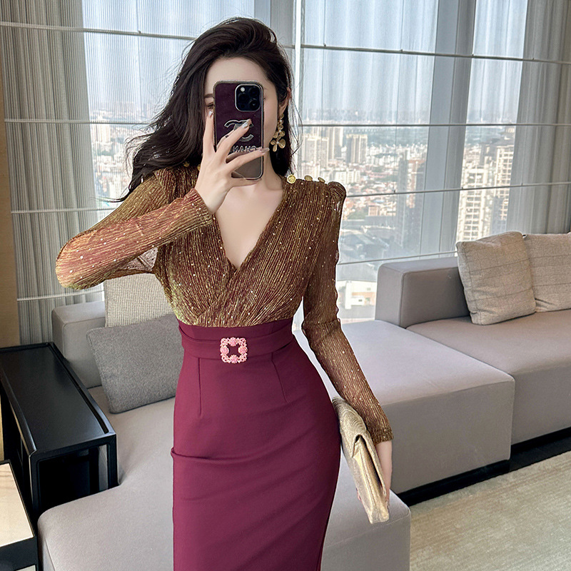 Váy bodycon cổ chữ V ôm eo giả hai mảnh phong cách trưởng thành — Màu vàng táo tàu