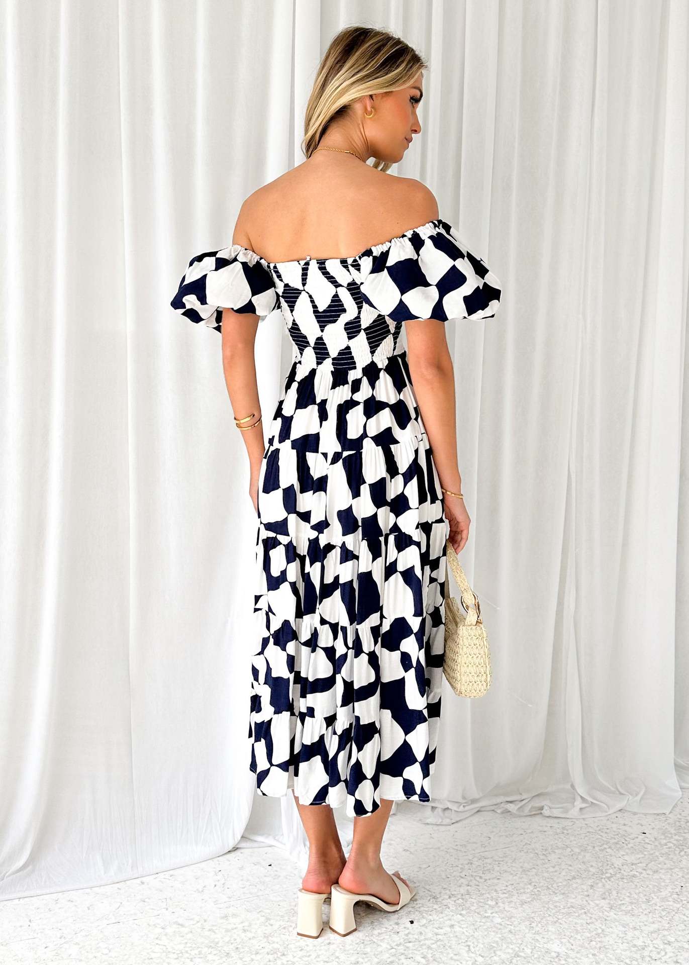 301g Weight Maxi Long Dress Dress Length Type Short Sleeve Sleeve Length Regular Dress Dresses Type Puff Sleeve Sleeve Type Polyester Fabric Type Mid Waist Waist Line Travel, Daily Occasion Boat Neck Neckline Regular Fit Fit Type Flower Pattern Summer, Spring Season Women's Gender Elegant, Classic Style Style Wholesale Women's Elegant Classic Style Flower Travel Daily Boat Neck Short Sleeve Regular Dress 3