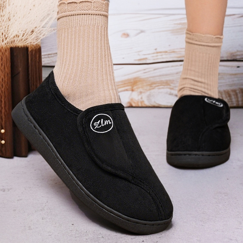 Zapatos de algodón para mujer en invierno, envío transfronterizo, botas de poliuretano para mujer, botas de algodón con velcro, botas cortas cálidas y resistentes al frío, botas de nieve con suela blanda