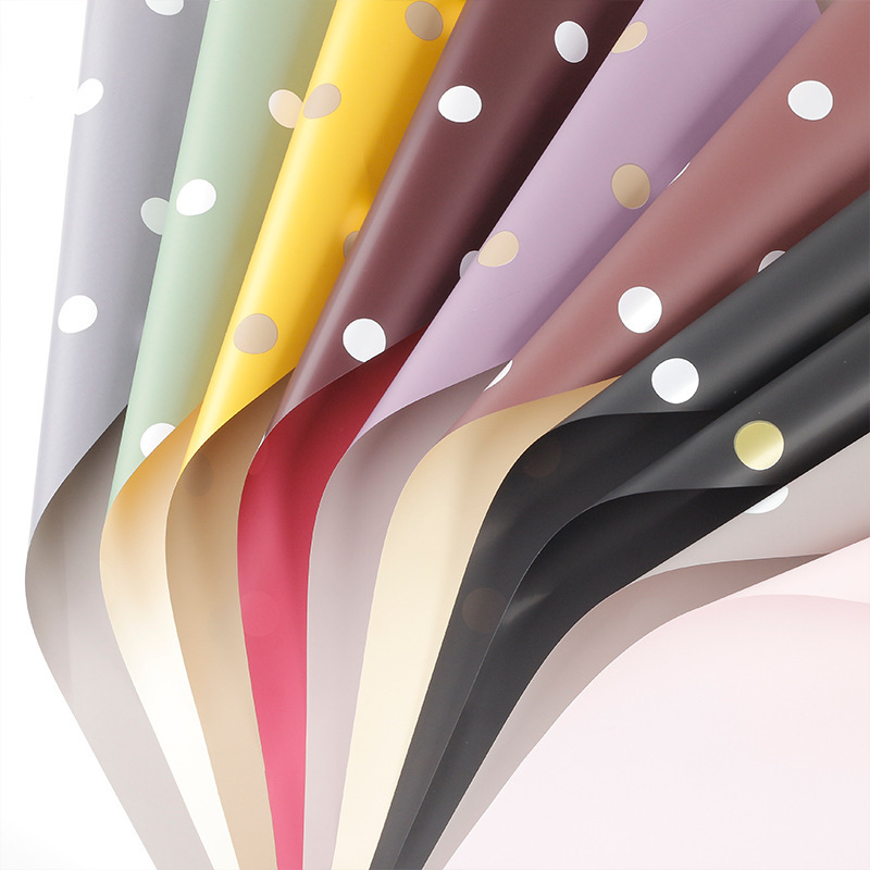 Flower Party Factory Nuevo papel de embalaje de flores de lunares Florería Papel de embalaje de ramo Caja de regalo impermeable Papel de embalaje