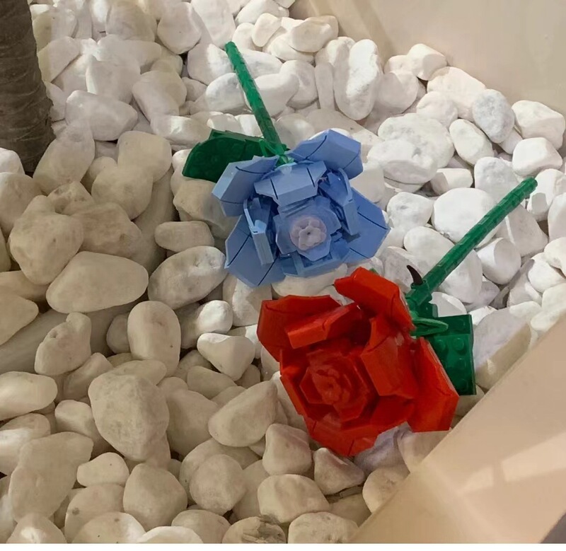クロスボーダー佳奇積み木花diyはバラの永生花を組み合わせて彼女に祝日のプレゼントシリーズの花束のデスクトップを送ります。|undefined