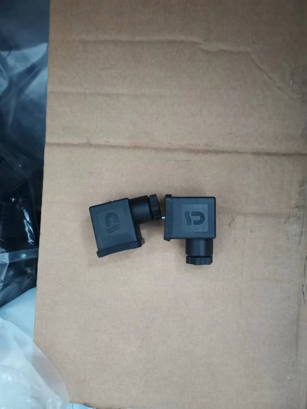 连接器 插头 DIN43650 A型 针距18mm