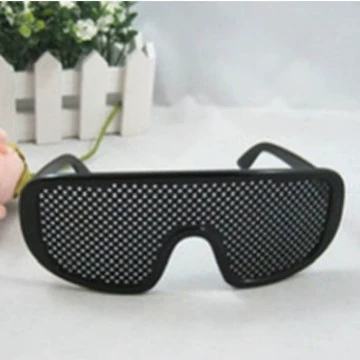 Сплошные очки-обскуры очки с небольшими отверстиями