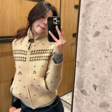 2025新款美式复古纯色提花气质长袖毛衣女秋装冬季宽松休闲针织衫