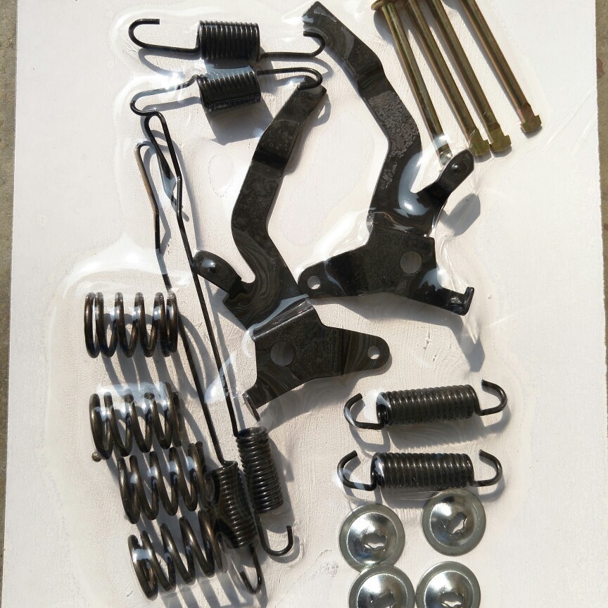 Suministro de kit de reparación de freno de tambor trasero para caliper de coche HIACE 04943 47061-26020 08030