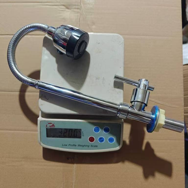 Modelo de comercio exterior, grifo de lavabo de verduras de un solo enfriamiento horizontal de cuerpo redondo, grifo de lavabo de verduras horizontal en la pared, grifo de un solo enfriamiento de 4 puntos