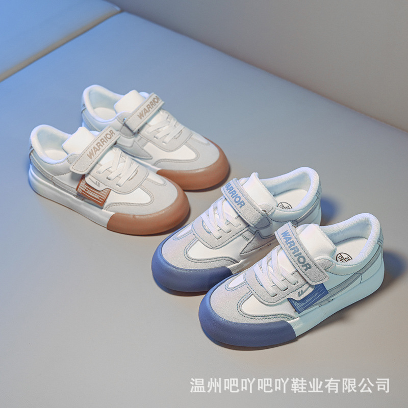 Warrior children's shoes girl shoes children gym shoes 2022 spring and autumn new pattern Boy White shoes ventilation leisure time skate shoes