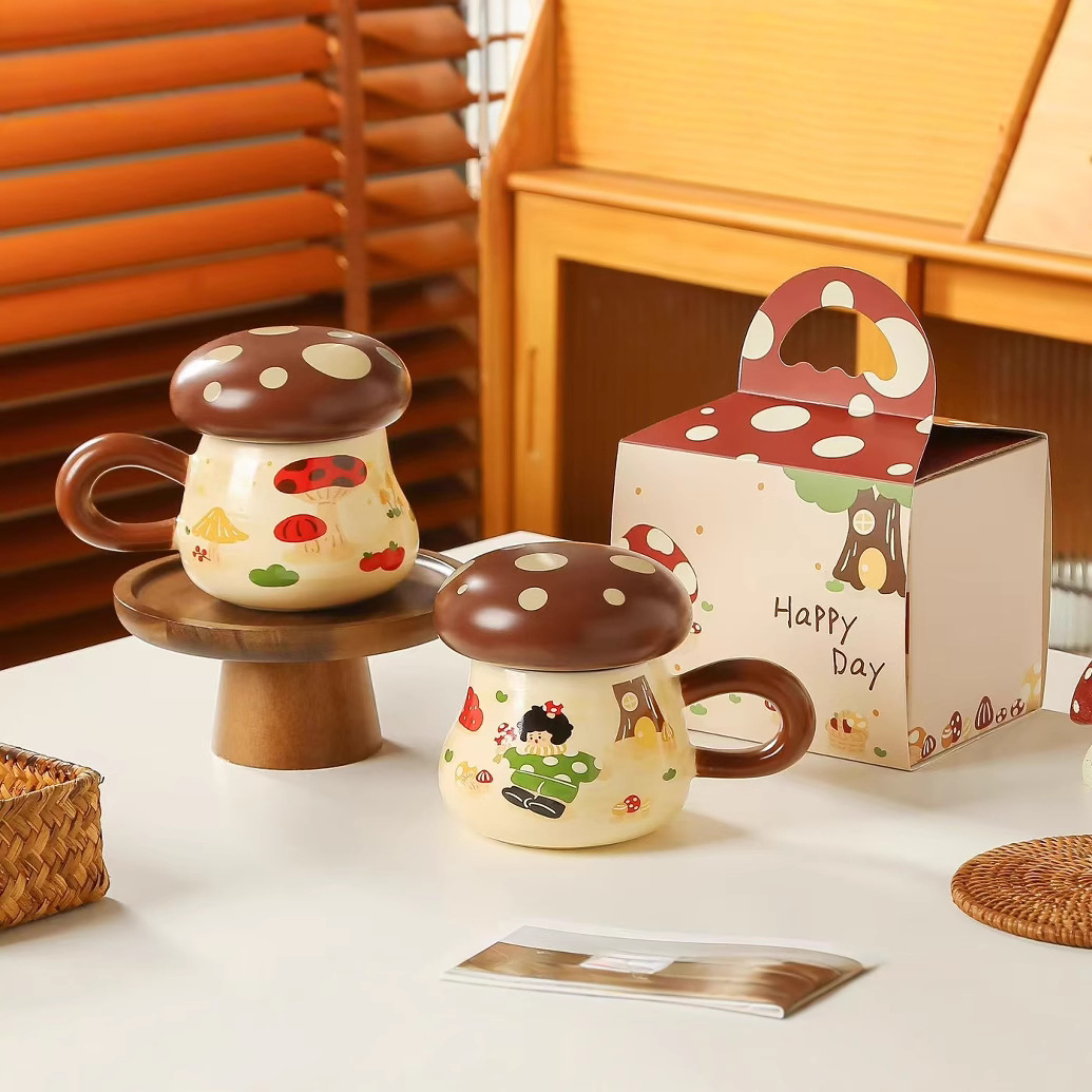 Taza de hongos con personalidad de dibujos animados creativos, souvenirs de cerámica, taza de alto valor para niñas, taza de café con forma linda