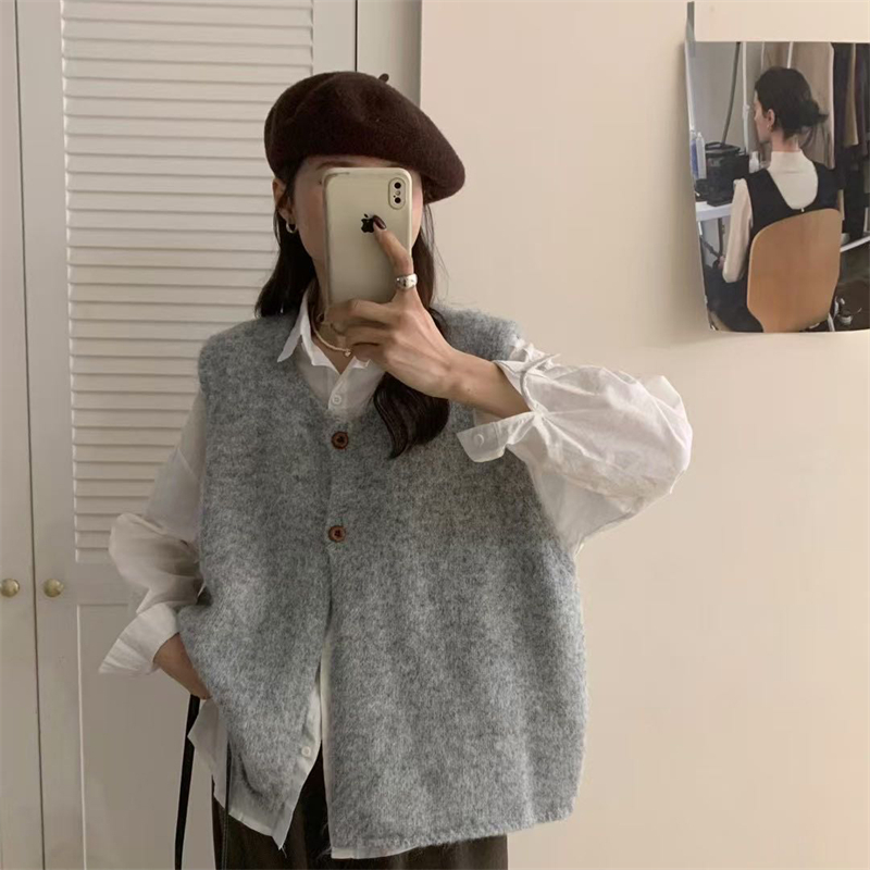 复古百搭毛绒绒马甲女背心韩系简约软糯含8%羊毛香蕉宽松叠穿针织