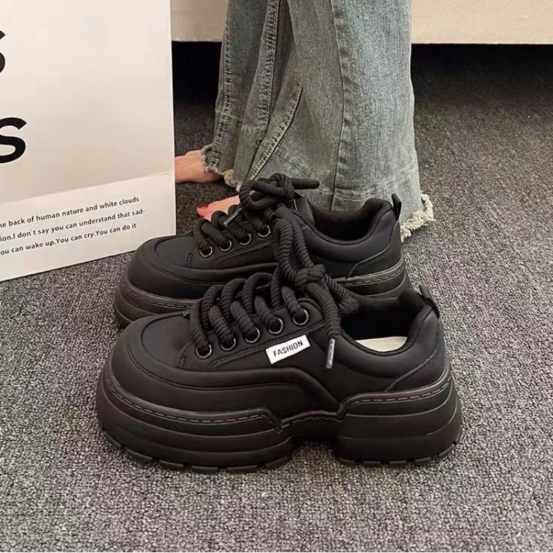 Muffin zapatos de pan de fondo grueso zapatos de mujer versátiles 2024 nuevos zapatos de hombre pequeño mostrando pies zapatos de papá zapatos panda blanco y negro