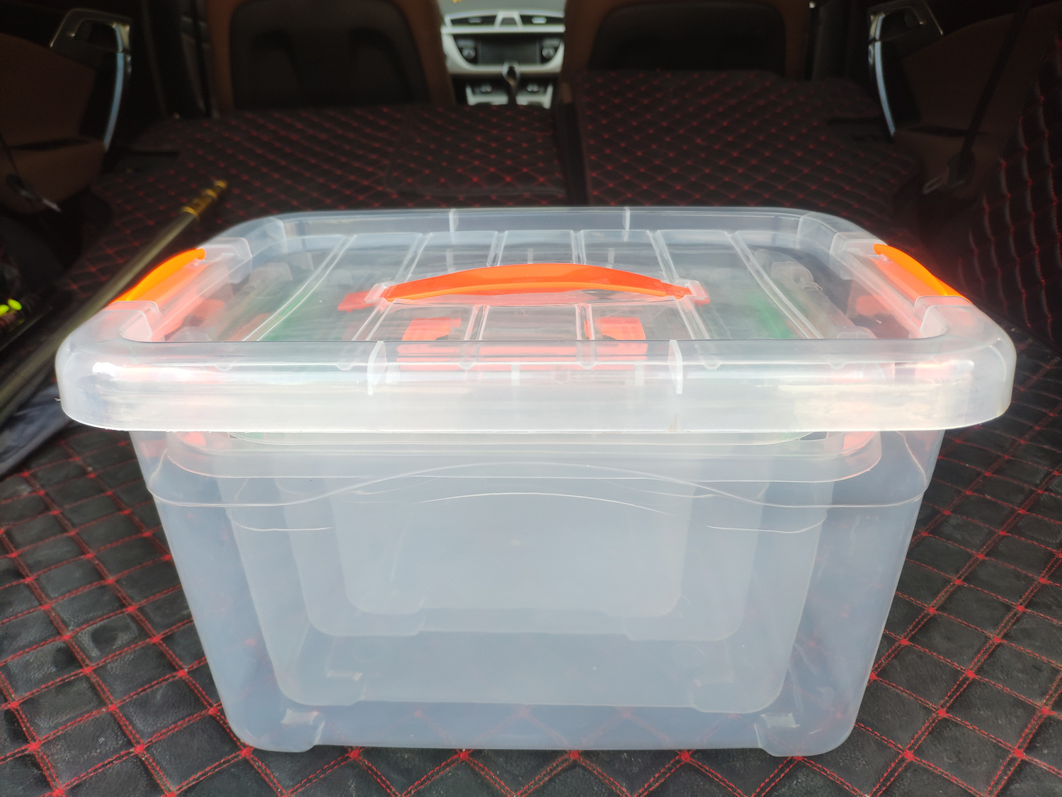 Caja de almacenamiento transparente Caja de acabado Caja de plástico con cubierta Caja de almacenamiento portátil Caja de almacenamiento de ropa Caja de acabado