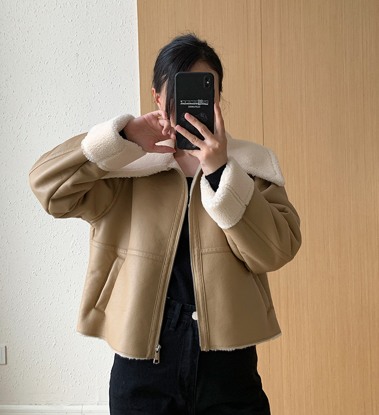 Women's Clothing High end atmospheric leather jacket for women, short loose motorcycle jacket, autumn style, stylish lamb fur all in one_voghion.com