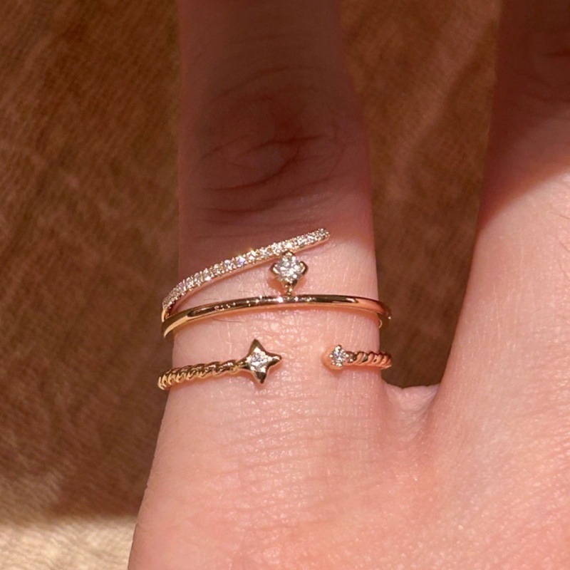 Sprankelende ring voor dames, vervaardigd met romantiek. Elegant en comfortabel, ontworpen om uw charme te accentueren. Een subtiel maar prachtig sieraad voor een date._voghion.com