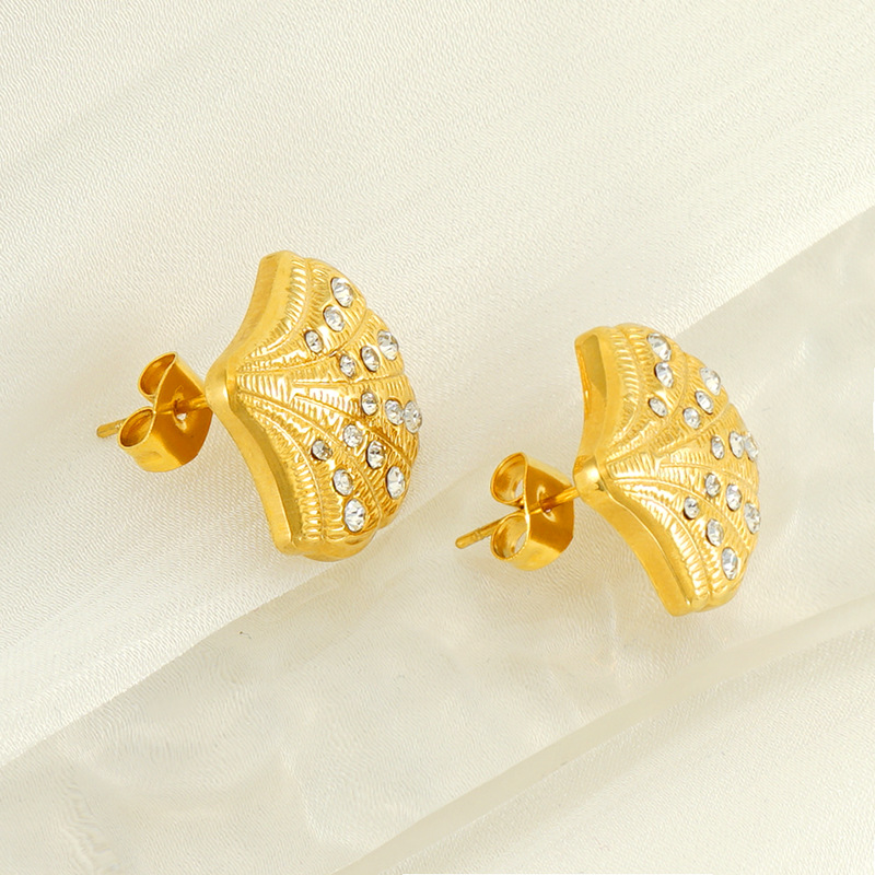 Cross-border estilo europeo y americano INS Luz de lujo de acero inoxidable Stud pendientes hembra 18K Shell diamante-incrustado de titanio de acero de la oreja hueso Stud pendientes hembra