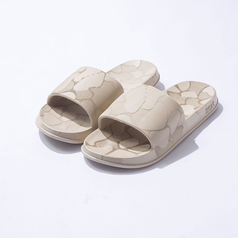 Sensación de mierda pantuflas mujeres verano 2025 nuevas parejas exteriores uso en casa baño antideslizante sandalias y pantuflas de hotel para hombres