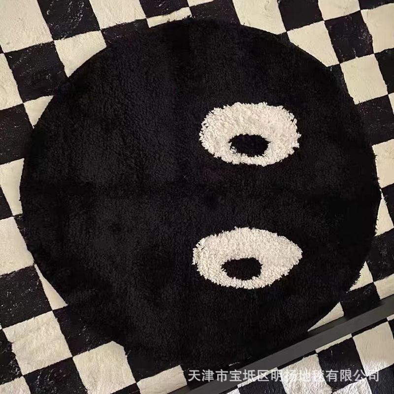 Transfronterizo lindo negro alfombra redonda dormitorio cabecera casa alfombra ins creativo pequeña alfombra de cara negra