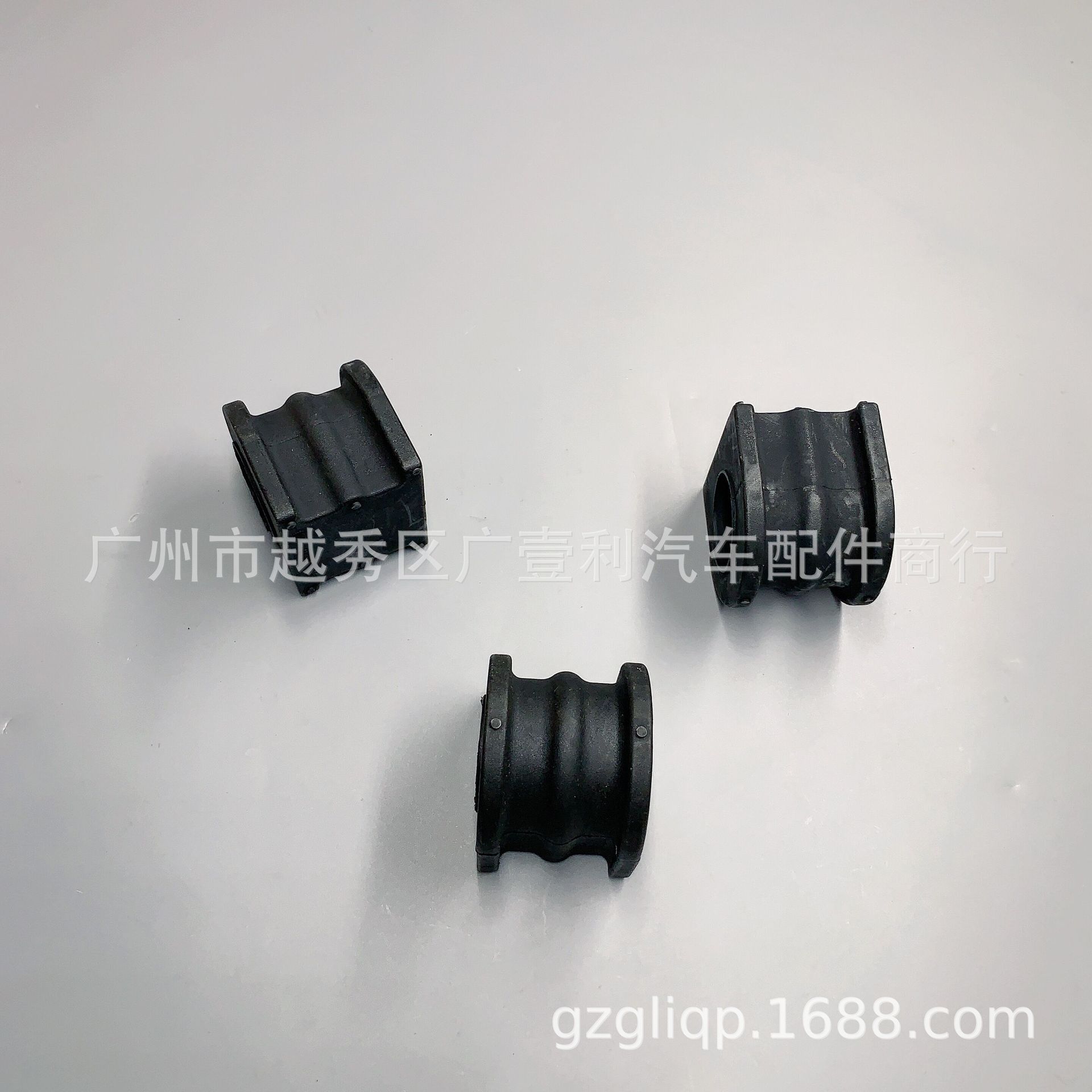 Suitable for 48815-50200 LS460 USF40 USF41 front parallel Rod rubber sleeve