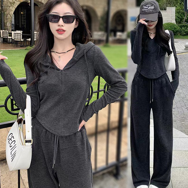 Slimming and Age-Reducing Fashionable Casual Women's Autumn and Winter Hooded Slim Tops Wide-Leg Pants Sportswear Two-Piece Suit Women's Clothing