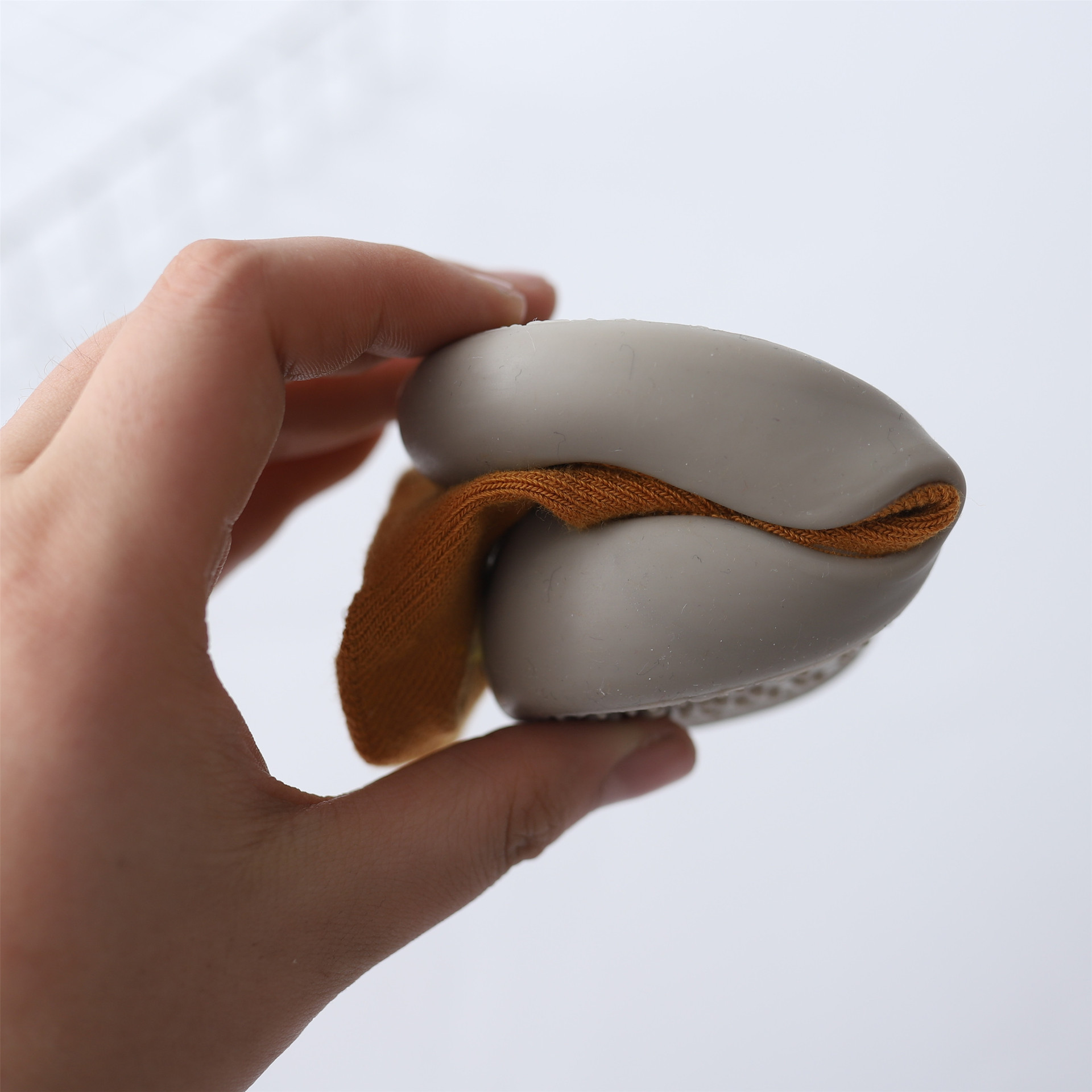 Zapatos de niño bordados zapatos de fondo suave antideslizante primavera y otoño calcetines de bebé zapatos para caminar en interiores y al aire libre educación temprana zapatos y calcetines transpirables infantiles