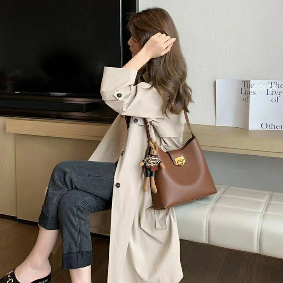 2023uusi kuuma myynti naisten laukku trendikäs ämpärilaukku yksi olkalaukku muodikas monipuolinen huippuluokan Sense pienryhmä naisten laukku_voghion.com