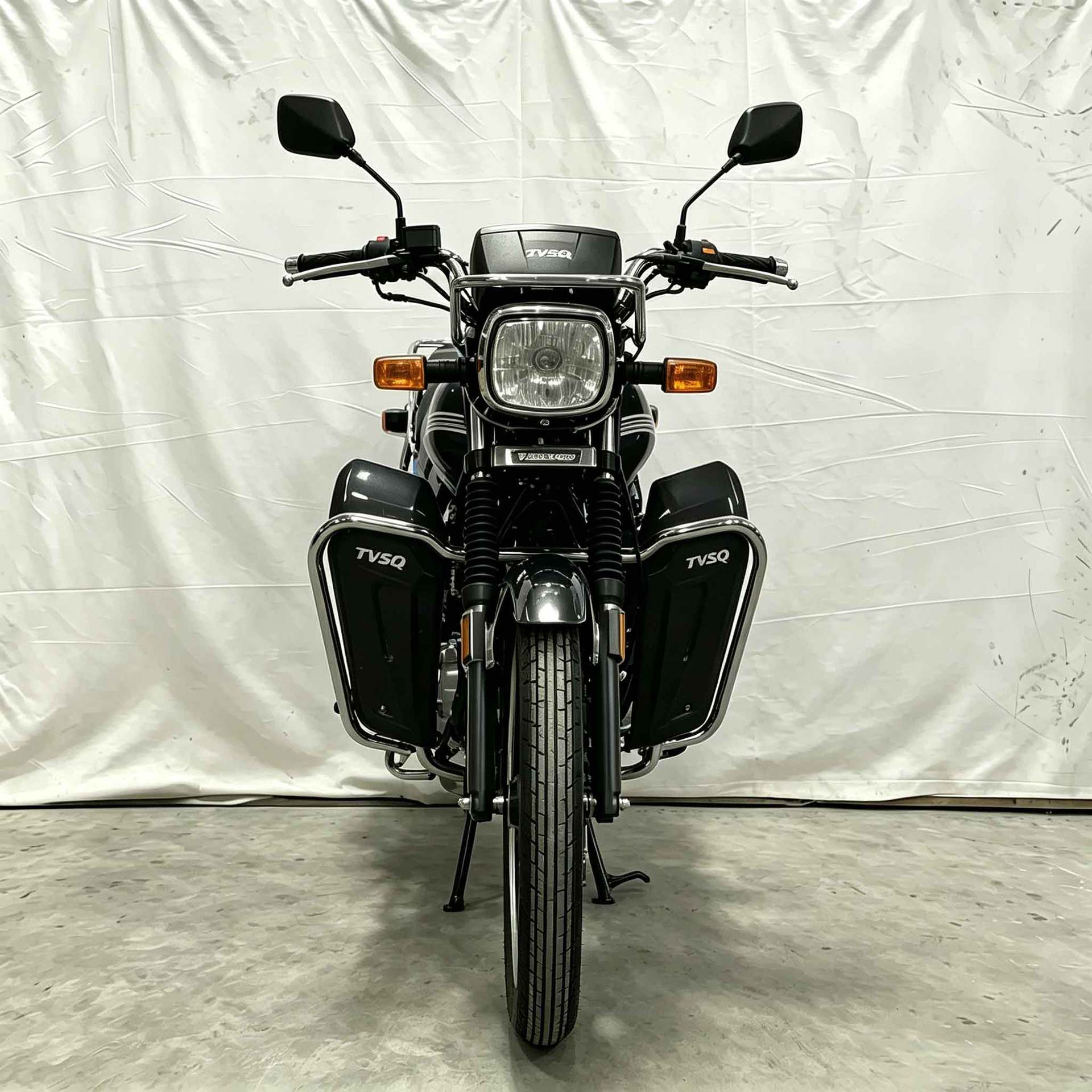 Classic Two-Wheeled Motorcycles with Low Fuel Consumption, Easy Maintenance, Strong Carrying Capacity, and Are Popular for Travel in Overseas Towns. Wholesale Supply of Complete Vehicles