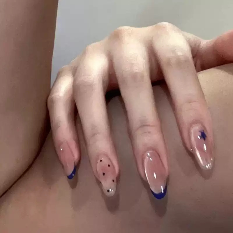 Handmade short nude brown polka dot press-on nails, simple and gentle, affordable, flattering for yellow skin tones, suitable for students Handmade short nude brown polka dot press-on nails, simple and gentle, affordable, flattering for yellow skin tones, suitable for students