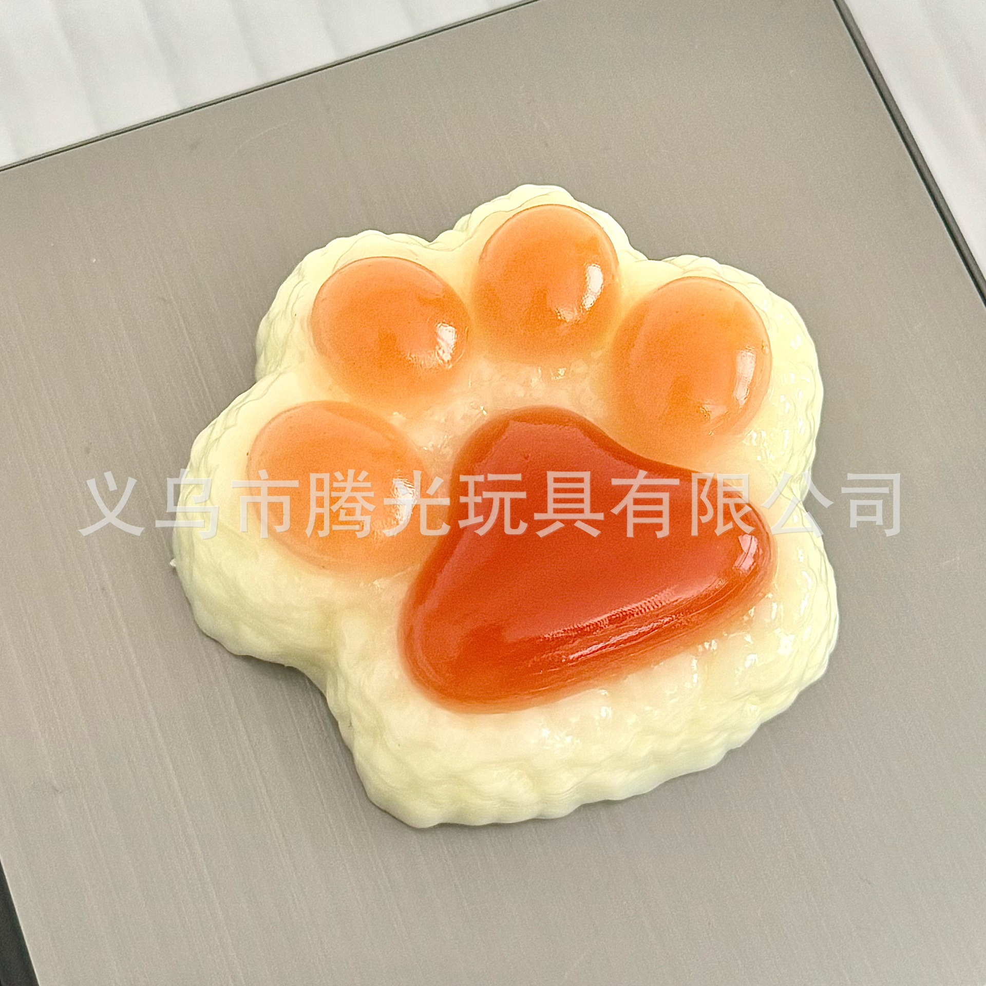 주먹밥 고양이 발톱