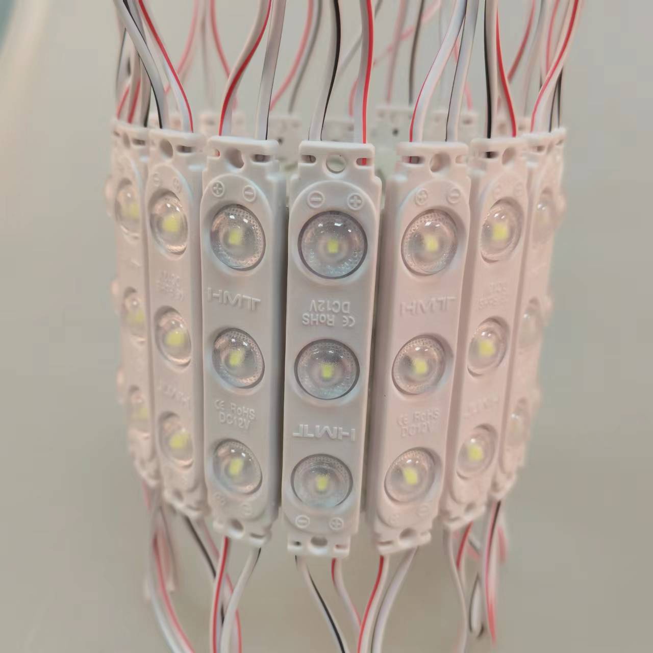 厂家直销7015模组带透镜注塑模组IP68LED广告灯箱