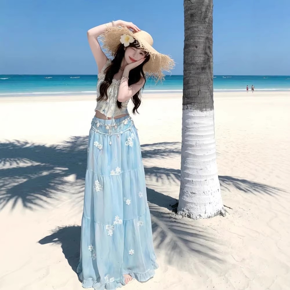 Summer Romantic Seaside Vacation Style Forest-Themed Set Dress with Tie-Up Printed Camisole Top and Embroidered Heavy-Duty Flared Skirt