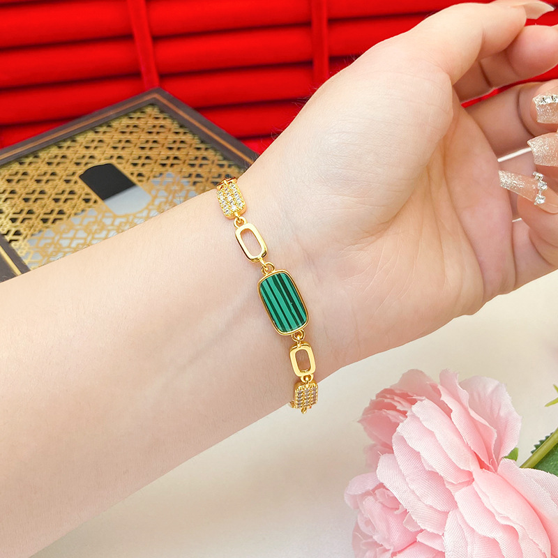 Arena de oro simple pulsera de pavo real niña pequeño libro rojo mismo estilo popular estilo todo partido estilo antiguo suministro de fábrica al por mayor