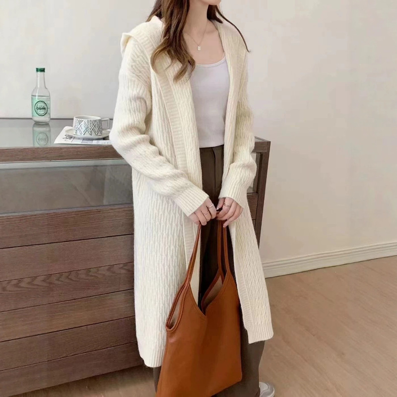 Korean-style, relaxed-fit, cable-knit, hooded, over-the-knee, long-sleeved sweater coat for women, new autumn/winter collection, loose-fitting, versatile knit cardigan Korean-style, relaxed-fit, cable-knit, hooded, over-the-knee, long-sleeved sweater coat for women, new autumn/winter collection, loose-fitting, versatile knit cardigan