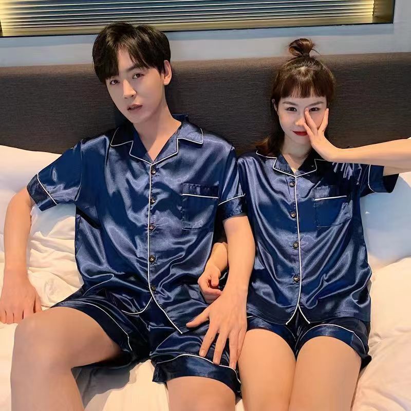 Fabricantes de verano de camisa de dama, pijama de seda de hielo, pantalones cortos de manga corta, set de seda de pareja, ropa de casa de verano para hombres