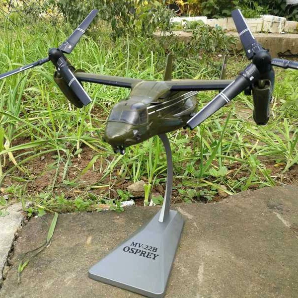 Вертикальный вертолетоносец MV-22 Merlon транспортный самолёт