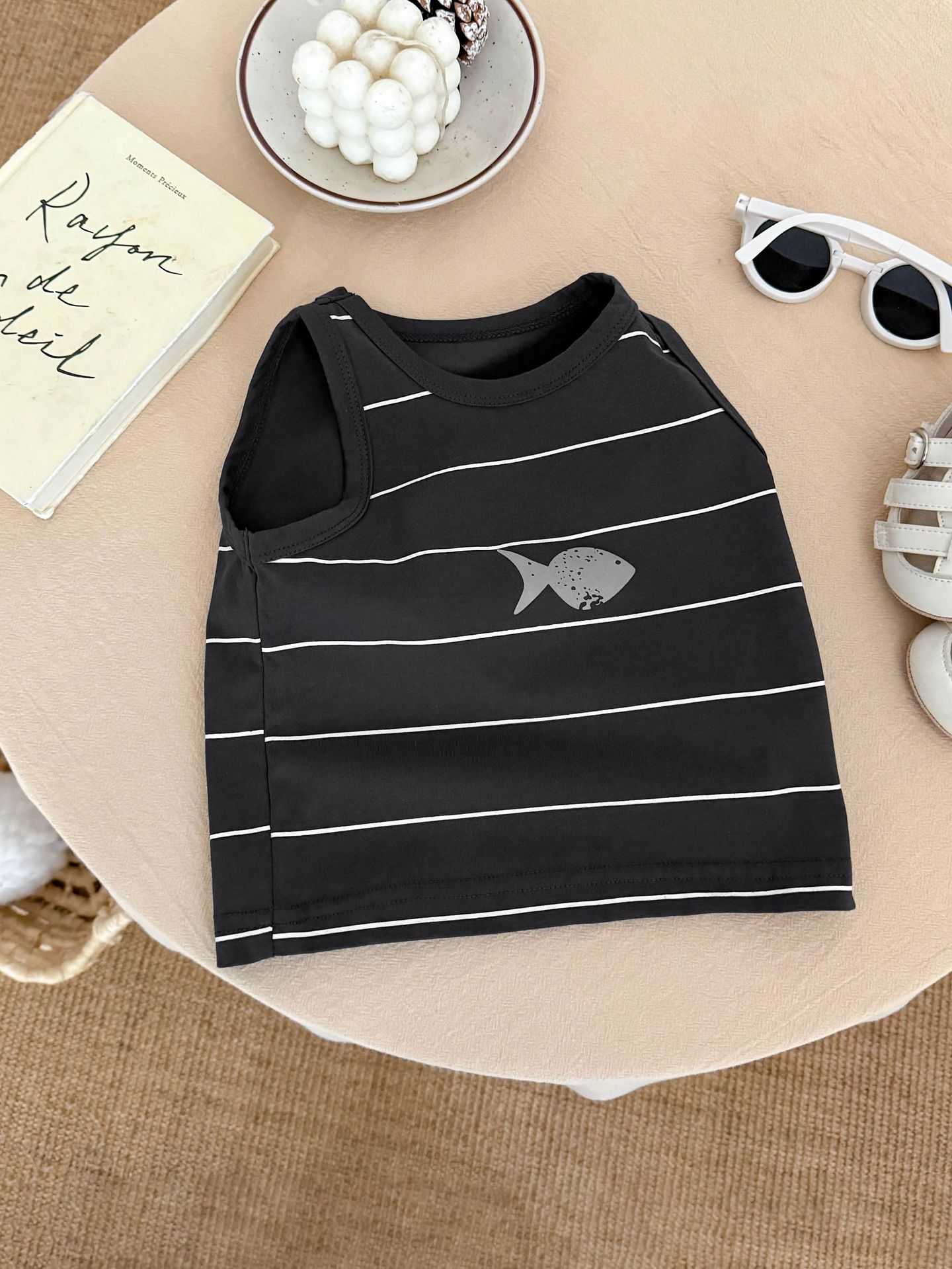 Chaleco a rayas para niños 2025 verano nueva ropa de bebé chaqueta delgada sin mangas casual para bebés camiseta fresca