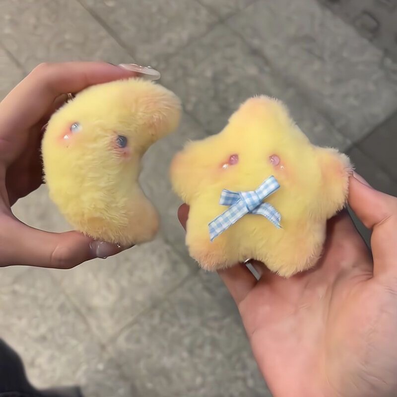 Wholesale DIY plush small star small moon pendant keychain will squeak handmade creative gift