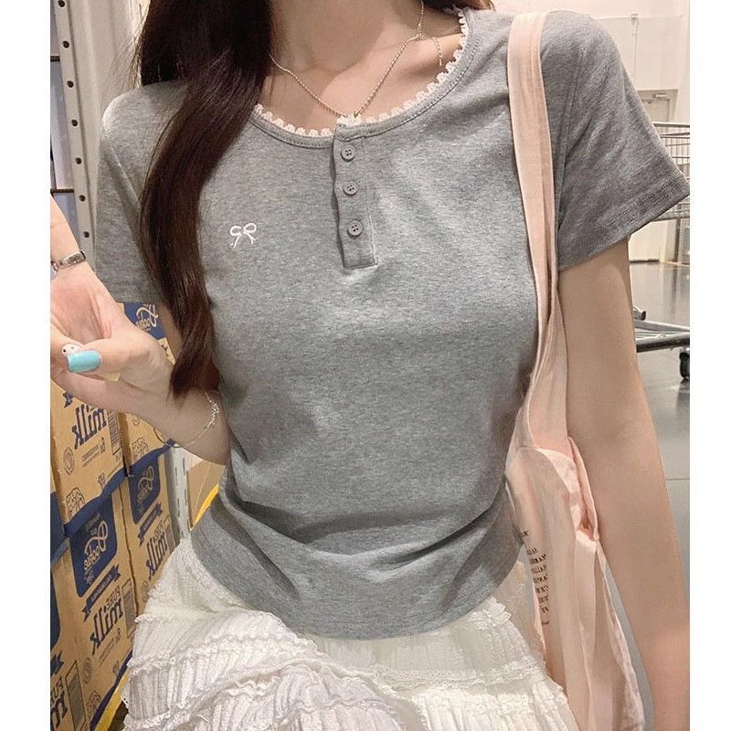 Gray Lace-Trimmed Embroidered Short-Sleeve T-Shirt for Women, New Summer Style with Ruched Waist and Bow, Short Top