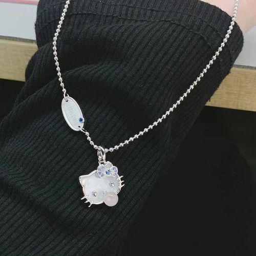HelloKitty bubble gum necklace for women, light luxury niche Hello Kitty clavicle chain as a birthday gift for best friend and girlfriend